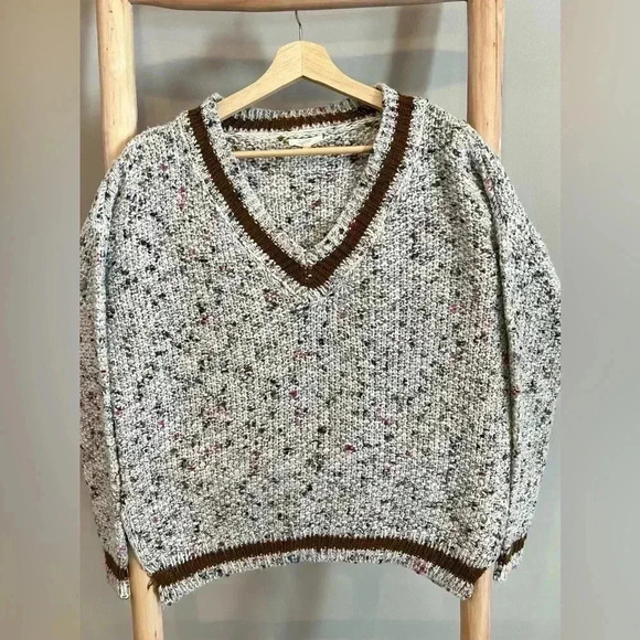 Mystree oversized small V-Neck knit Sweater - Picture 8 of 9